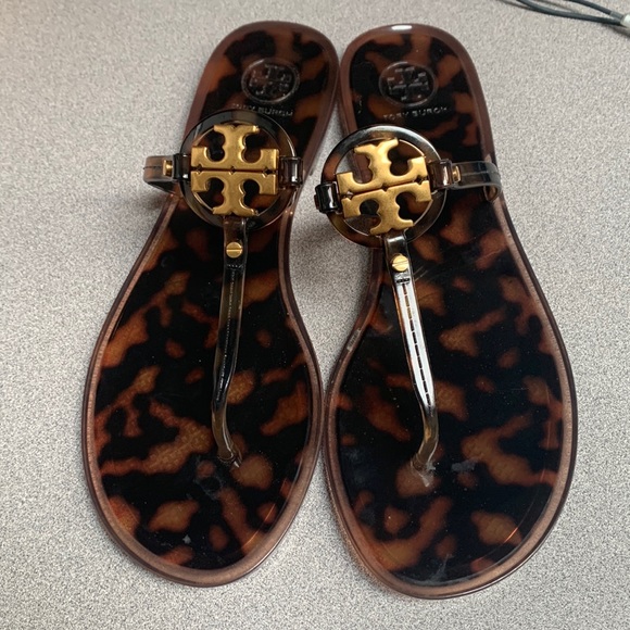Tory Burch Shoes - TORY BURCH Mini Miller Tortoise-Print Thong Sandals size 9